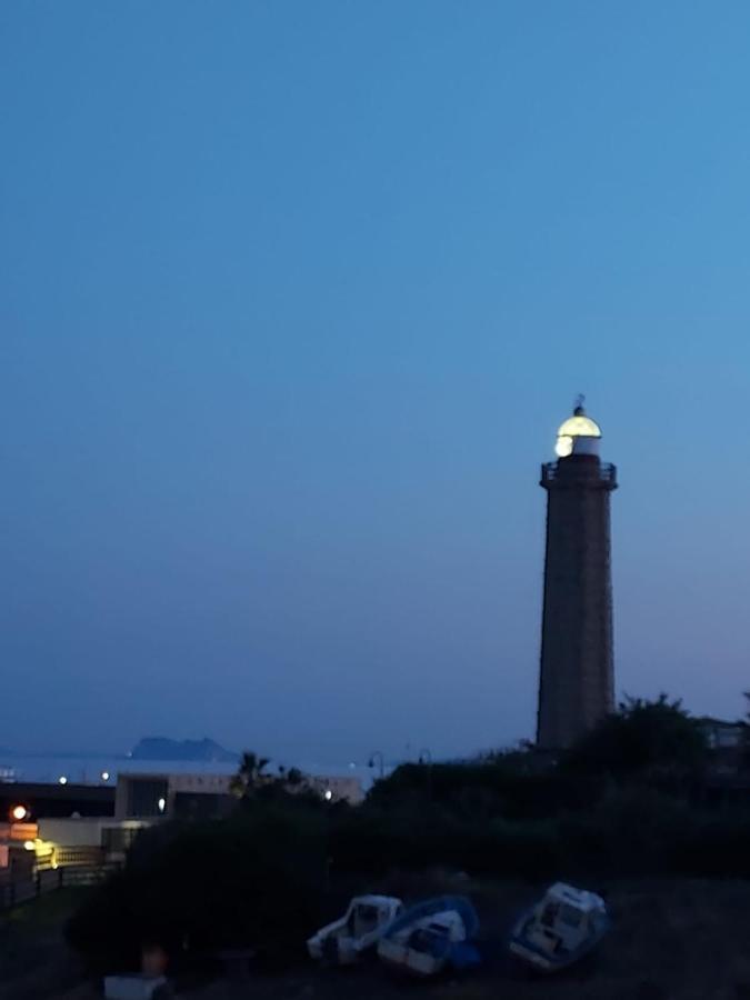אסטפונה Apartamento A 150 Metros De La Playa Y Del Puerto Deportivo מראה חיצוני תמונה